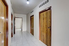 SPOT ON 93717 Nayus Homestay Syariah 4