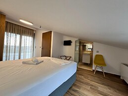 Elegant & Stylish Villas With Shared Pool in Crete