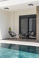 Elegant & Stylish Villas With Shared Pool in Crete