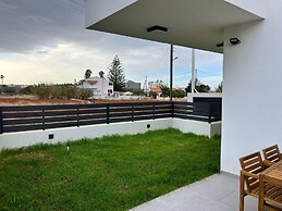 Elegant & Stylish Villas With Shared Pool in Crete