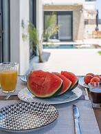 Elegant & Stylish Villas With Shared Pool in Crete