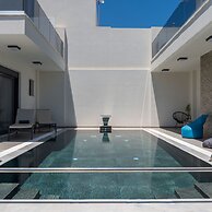 Elegant & Stylish Villas With Shared Pool in Crete