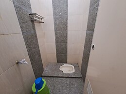 OYO 93714 Guest House Gembul Syariah