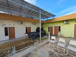 OYO 93714 Guest House Gembul Syariah