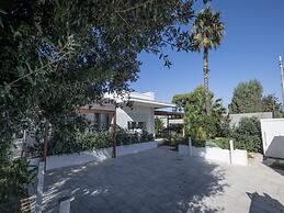 Charming Villa Close to the Beach - Beahost