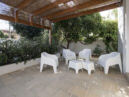 Charming Villa Close to the Beach - Beahost