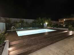 Charming Villa Close to the Beach - Beahost