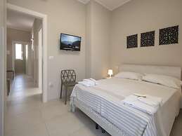 Charming Villa Close to the Beach - Beahost