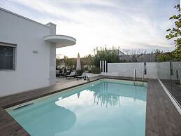 Charming Villa Close to the Beach - Beahost