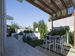 Charming Villa Close to the Beach - Beahost