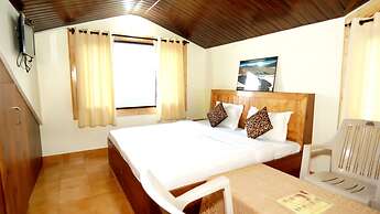 Goroomgo Thakur Home's Shimla