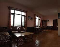 Goroomgo Thakur Home's Shimla