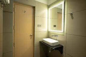 Hotel Kyzen HiTech City- Your Zenly Stay