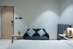 Hotel Kyzen HiTech City- Your Zenly Stay