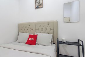 OYO 93720 3D Residence Near Univ. Tarumanegara