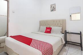 OYO 93720 3D Residence Near Univ. Tarumanegara