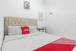 OYO 93720 3D Residence Near Univ. Tarumanegara