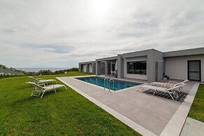Merelia Luxury Villas