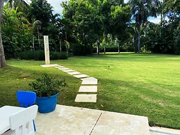 Seasideserenity - Luxury Villa Steps From The Beach