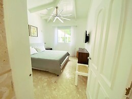 Seasideserenity - Luxury Villa Steps From The Beach