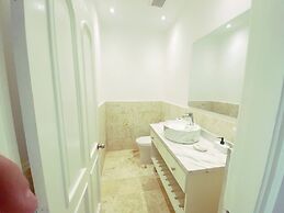 Seasideserenity - Luxury Villa Steps From The Beach