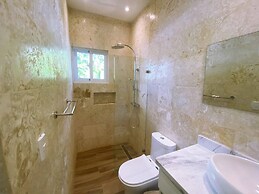 Seasideserenity - Luxury Villa Steps From The Beach