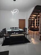 Little Heaven - Remarkable Spot in Georgetown