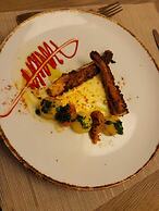 Little Heaven - Remarkable Spot in Georgetown