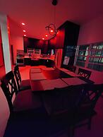 Little Heaven - Remarkable Spot in Georgetown