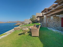 Keos by the Sea