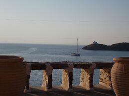 Keos by the Sea