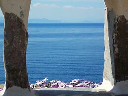 Keos by the Sea