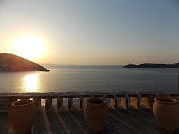 Keos by the Sea