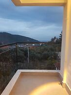 Seron Mountain House