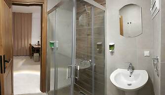 Seron Mountain House