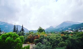 Seron Mountain House