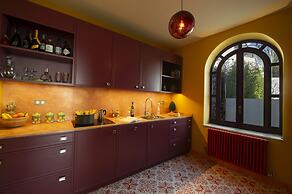 Villa Gr - Enchanting Villa Overlooking the Sea