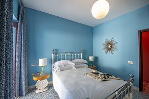 Villa Gr - Enchanting Villa Overlooking the Sea