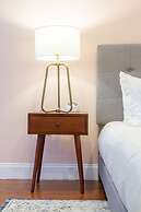 Cherry Suites 3BR Apt w W D Pool Table