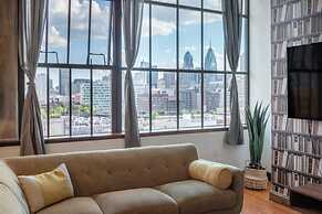Sosuite 2BR Penthouse w W D Gym On-site Bar