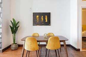 Sosuite 2BR Penthouse w W D Gym On-site Bar