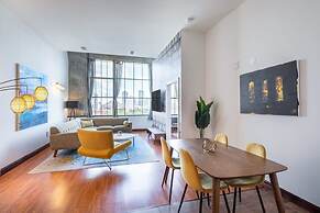 Sosuite 2BR Penthouse w W D Gym On-site Bar