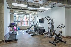 Sosuite 2BR Apt w W D Gym On-site Restaurant
