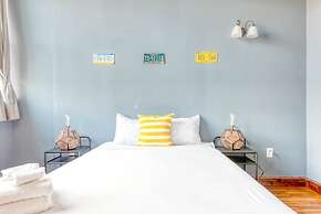 Sosuite 2BR Apt w W D Gym On-site Restaurant