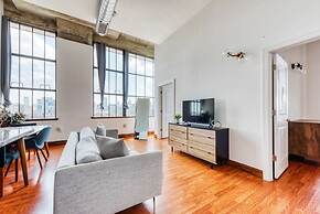Sosuite 2BR Penthouse w W D Gym On-site Bar