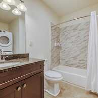 Sosuite 2BR Penthouse w Balcony W D Gym