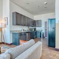 Sosuite 2BR Penthouse w Balcony W D Gym