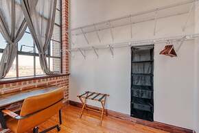 Sosuite 2BR Penthouse w Balcony W D Gym