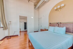 Sosuite 2BR Penthouse w Balcony W D Gym