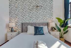 Sosuite 2BR Penthouse w Balcony W D Gym